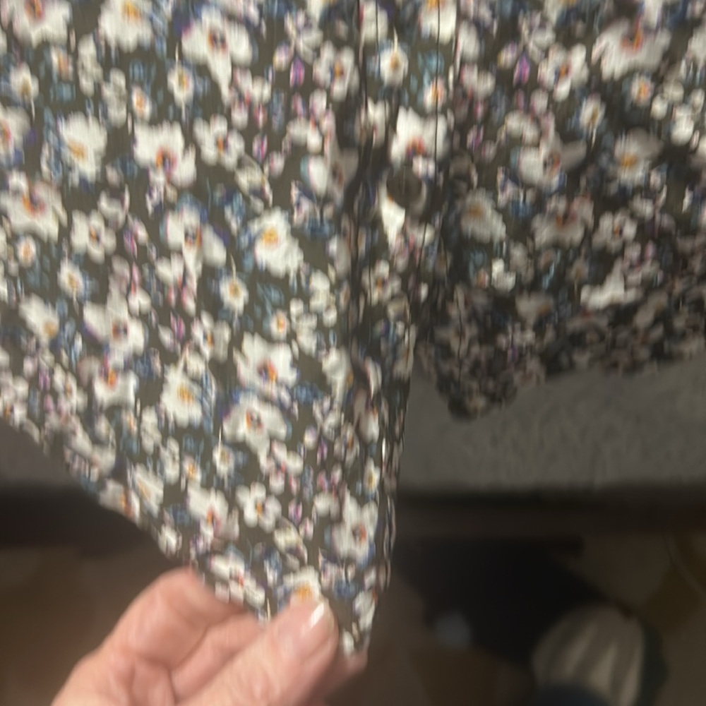 Long sleeve button down - Picture 4 of 5